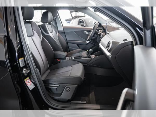 Audi Q2 35 TFSI S tronic Matrix Sound CarPlay Kamera