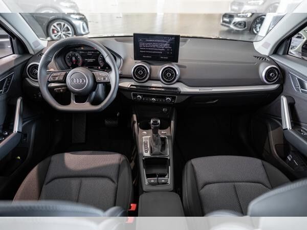 Audi Q2 35 TFSI S tronic Matrix Sound CarPlay Kamera