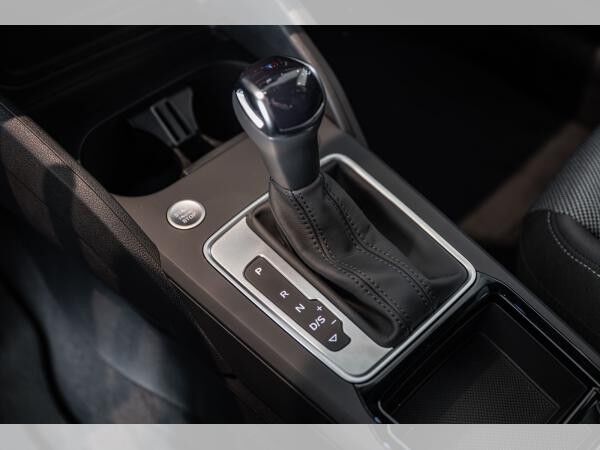 Audi Q2 35 TFSI S tronic Matrix Sound CarPlay Kamera