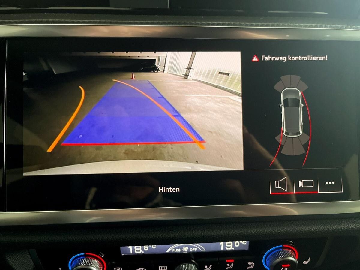 Audi Q3 40 TFSI quat. S line Matrix Navi Kamera Sound