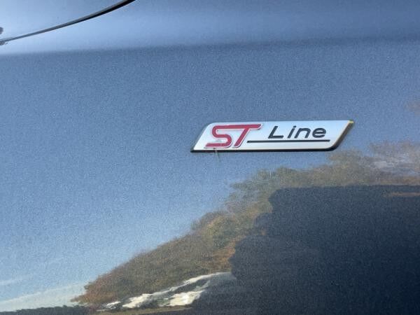 Ford Focus ST-Line Turnier Automatik Sportpaket Navi