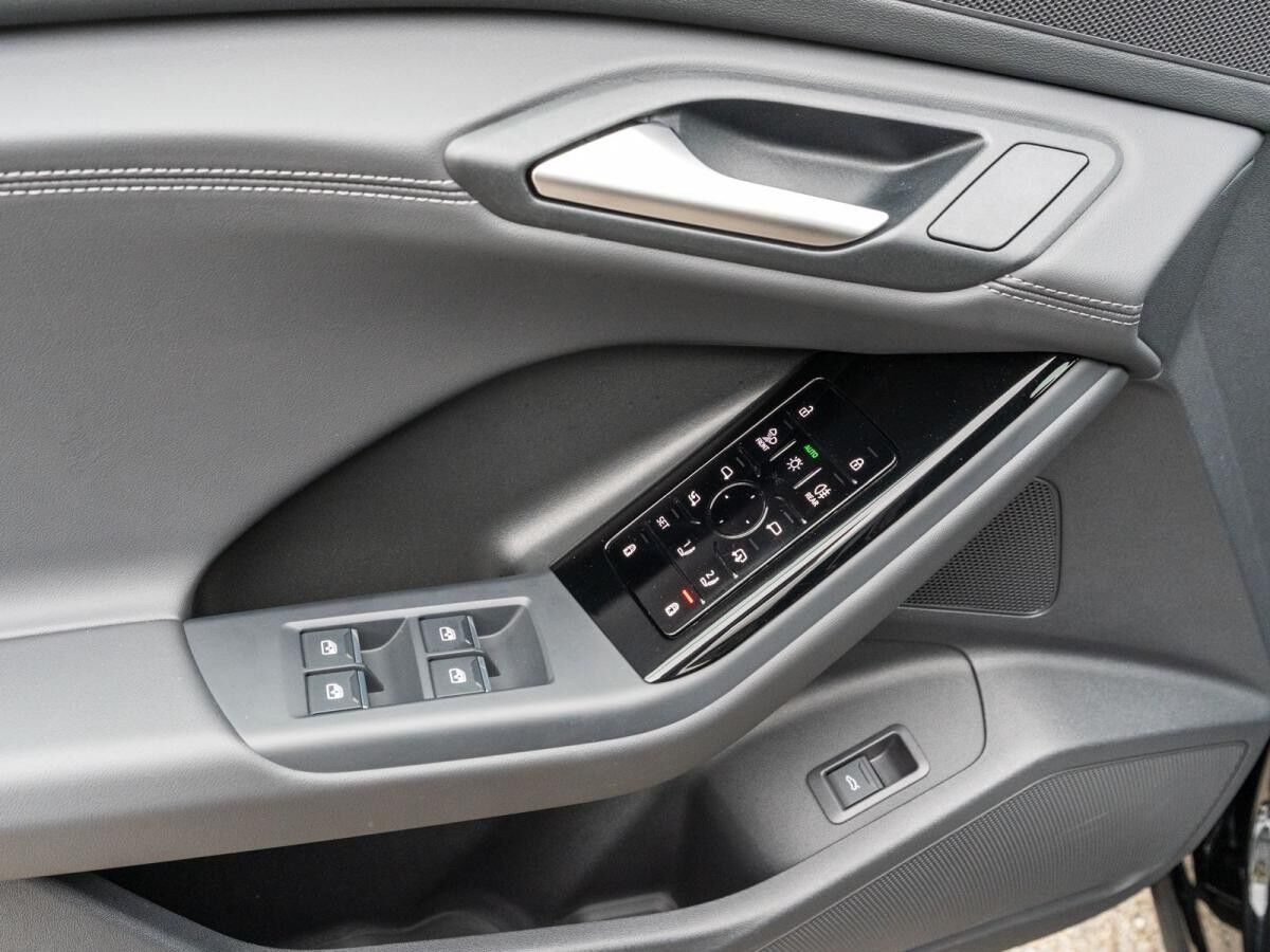 Audi e-tron Q6 SUV S line55 quattro NAVI MATRIX 360° UVP89455.- EUR // 0,25% Versteuerung