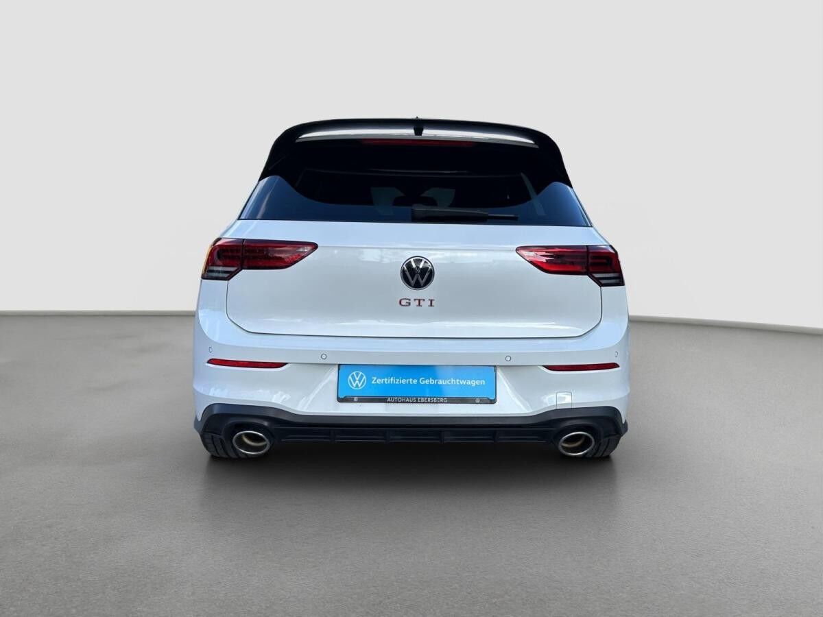 Volkswagen Golf GTI VIII Clubsport DCC Business+ LM19 Light-Assist