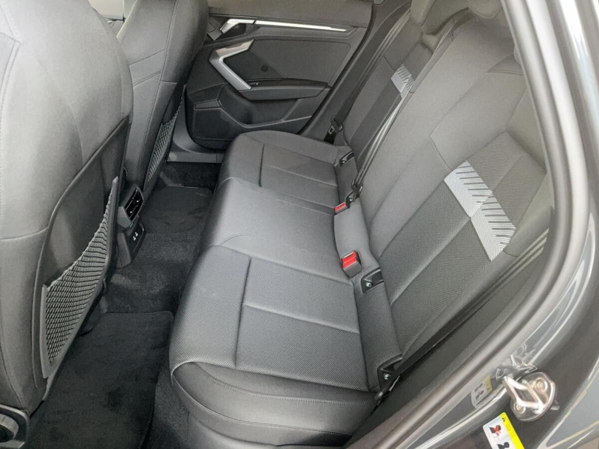 Audi A3 Sportback advanced 35 TFSI S tr. LED 18 FLA