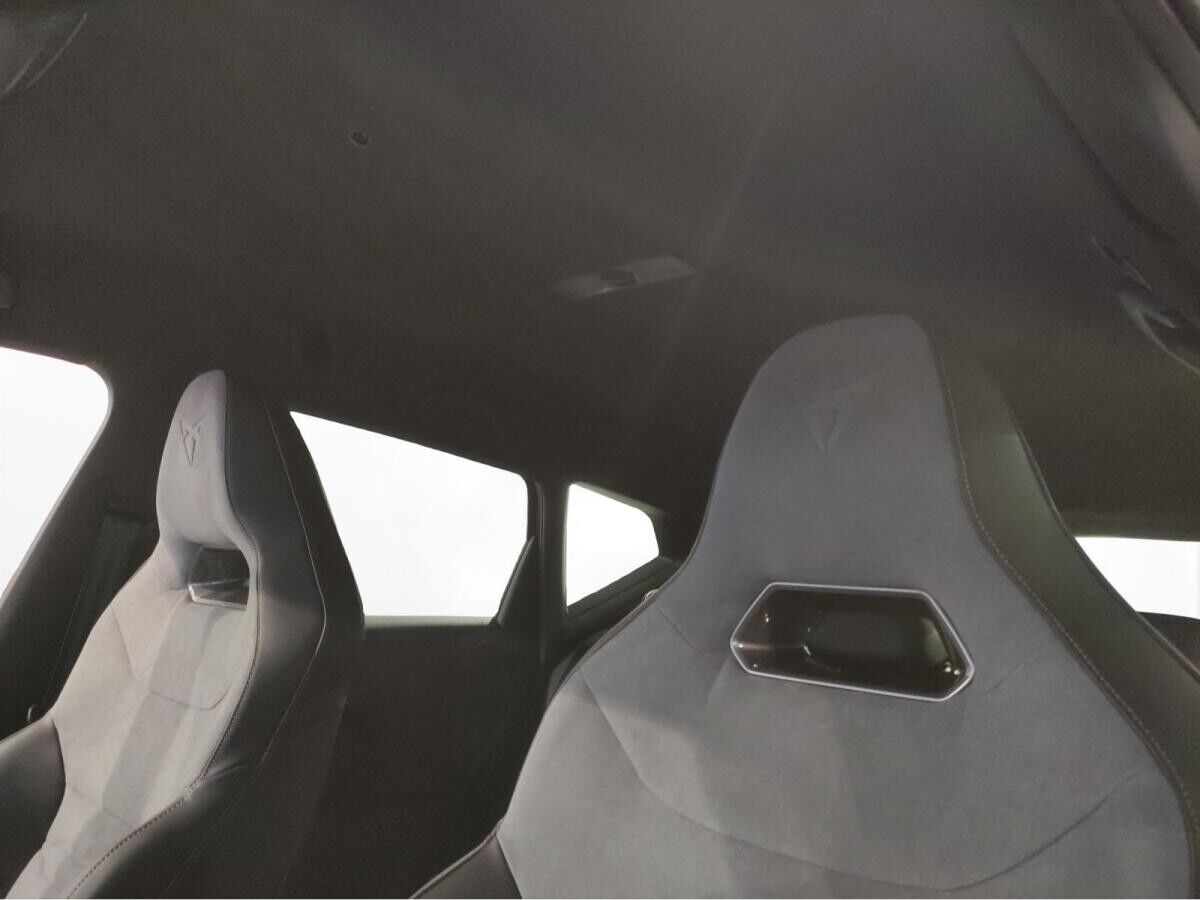 Cupra Ateca 1.5 TSI DSG Tribe Edition Cupra Ateca 1.5 TSI DSG Tribe Edition