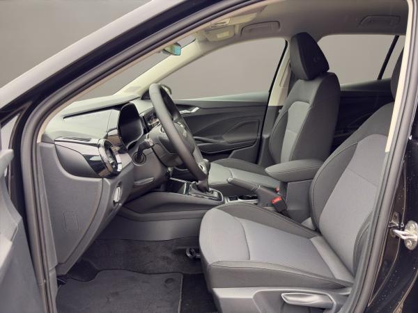 Skoda Fabia SOFORT VERFÜGBAR! Tour Kamera DynLicht KeyLess LM