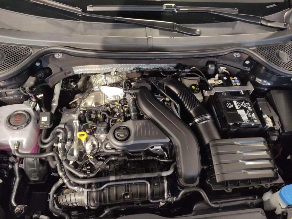 Cupra Ateca 1.5 TSI DSG Tribe Edition Cupra Ateca 1.5 TSI DSG Tribe Edition