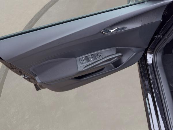 Skoda Fabia SOFORT VERFÜGBAR! Tour Kamera DynLicht KeyLess LM