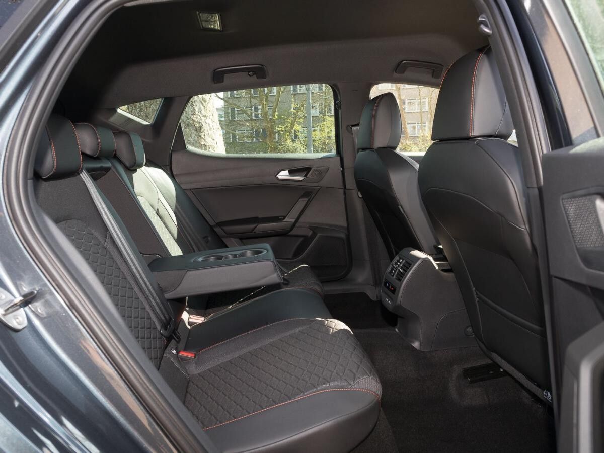 Seat Leon 1.5 eTSI DSG - FR ***SOFORT VERFÜGBAR***