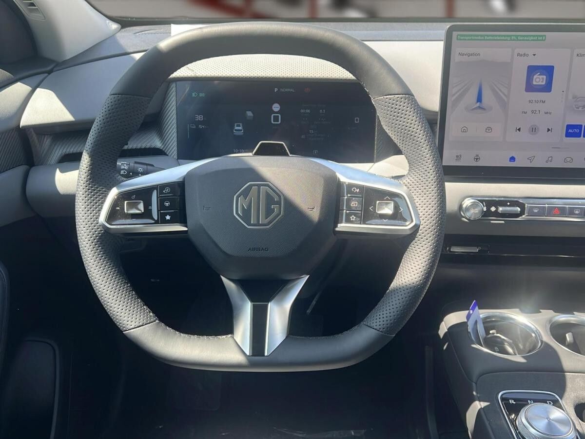 MG S5 EV Luxury Long Range