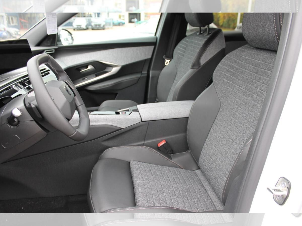 Peugeot 3008 Allure Hybrid 145 e-DSC