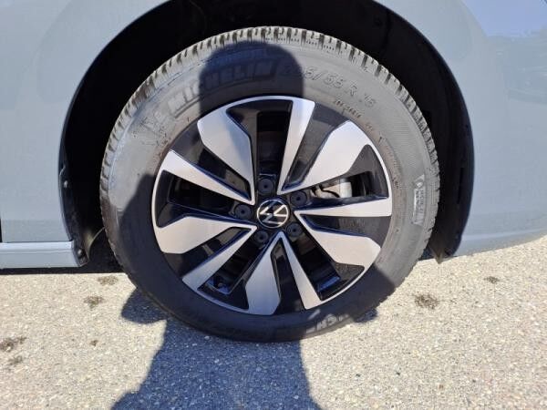 Volkswagen Golf VIII Lim. AHK, LED-Plus, Rückfahrkamera, sofort verfügbar