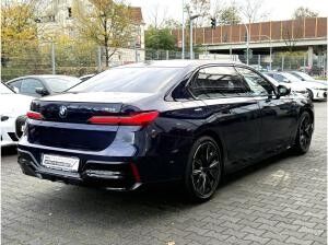 BMW i7 M70 xDrive //Automatiktüren B&W UPE Euro 217.640,- inkl.