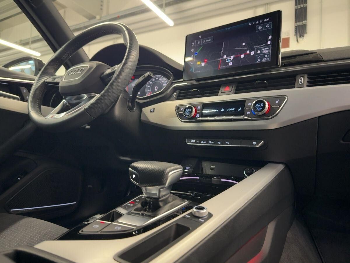 Audi A4 Avant 40 TFSI S line Pano Matrix LED Teilleder