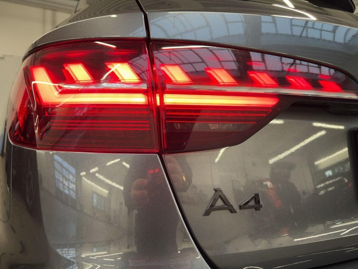 Audi A4 Avant 40 TFSI S line Pano Matrix LED Teilleder
