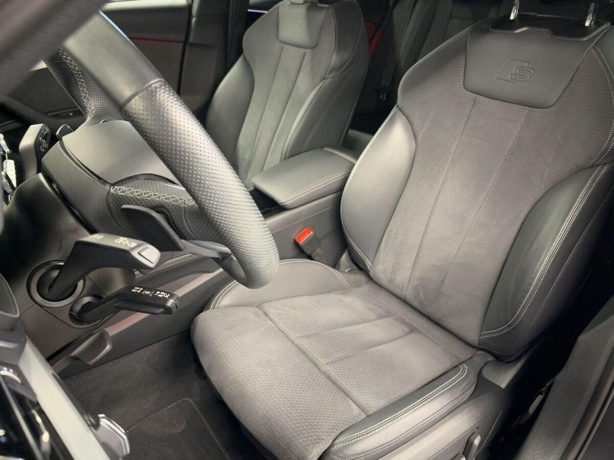 Audi A4 Avant 40 TFSI S line Pano Matrix LED Teilleder