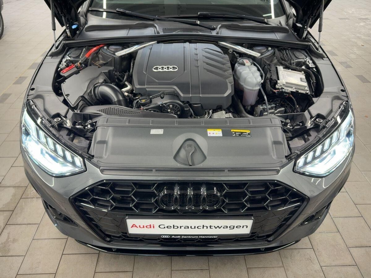 Audi A4 Avant 40 TFSI S line Pano Matrix LED Teilleder