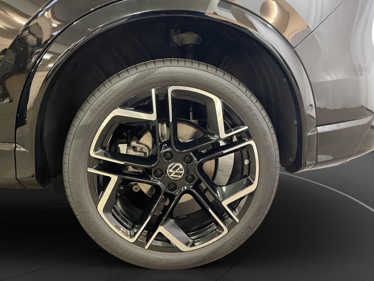 Volkswagen Tiguan 2.0 TDI 4M R-Line AHK Pano LM 20" 360° Matrix