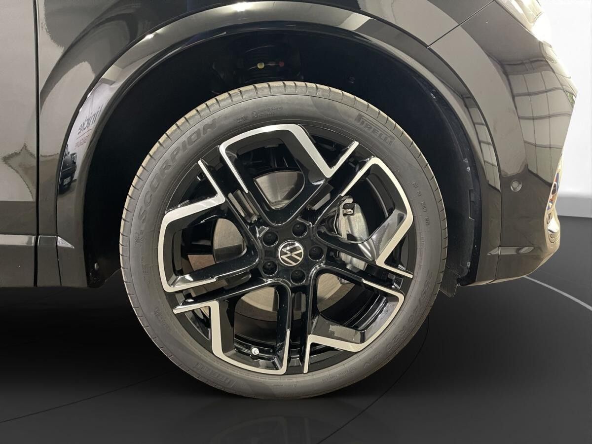 Volkswagen Tiguan 2.0 TDI 4M R-Line AHK Pano LM 20" 360° Matrix