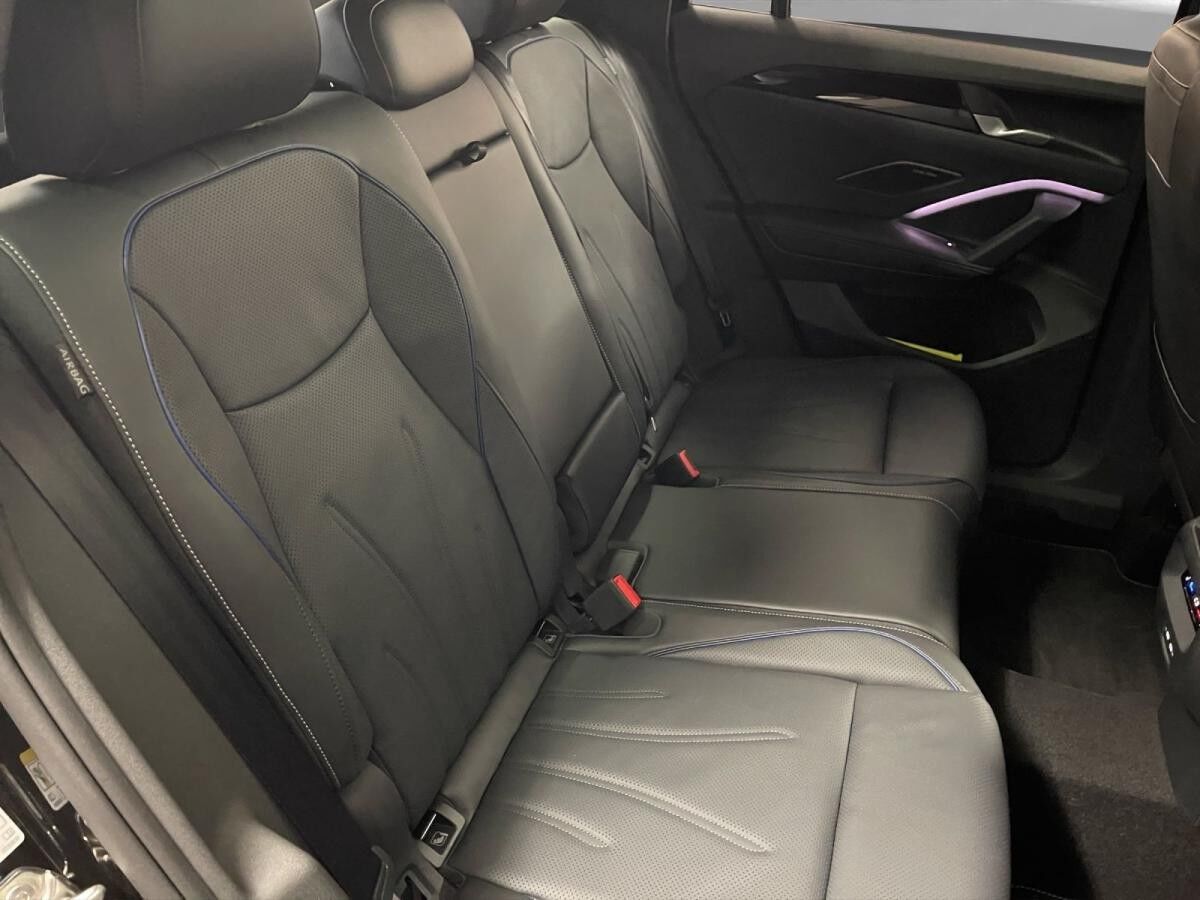 Volkswagen Tiguan 2.0 TDI 4M R-Line AHK Pano LM 20" 360° Matrix