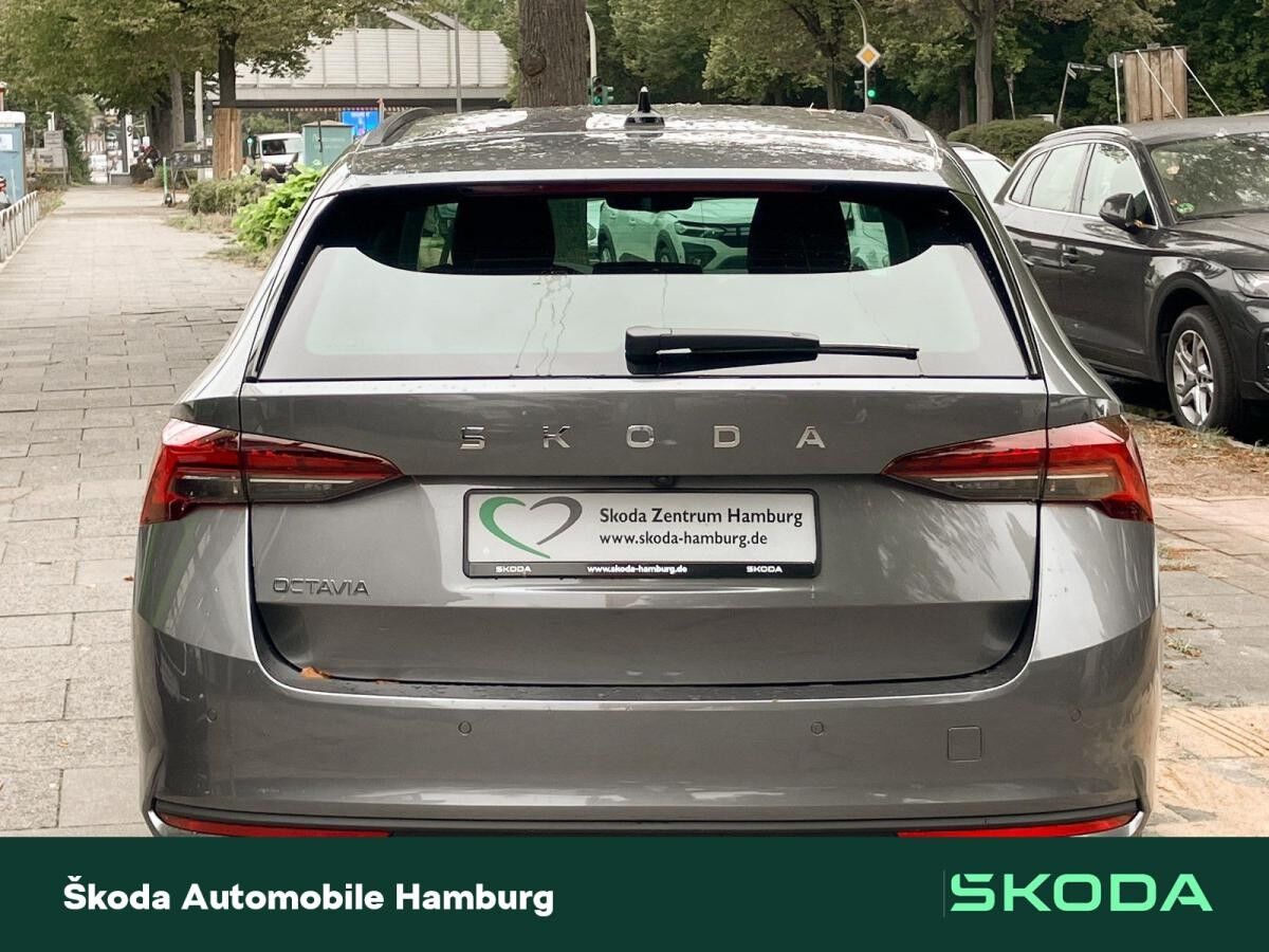 Skoda Octavia Combi Selection 2.0 TDI DSG AHK NAVI _LGE