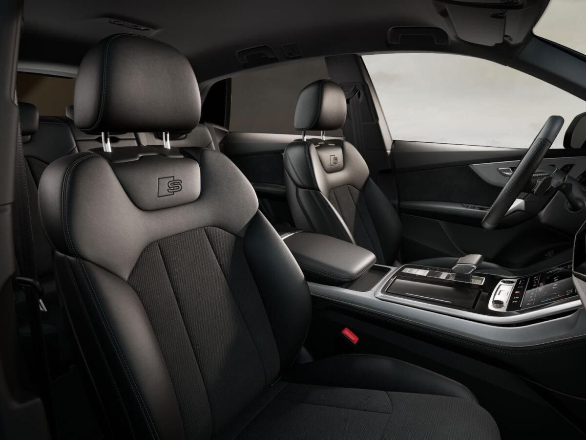 Audi Q8 TFSI e S line*AHK*HEAD-UP*MEMORY*ACC*KAMERA