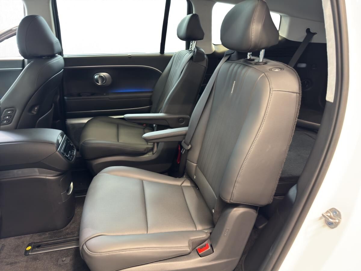 Hyundai IONIQ 9 226 kW 4WD Uniq 6-Sitzer  **SOFORT VERFÜGBAR** HUD Niveau El. Fondsitzverst. El. Panodach Navi Leder