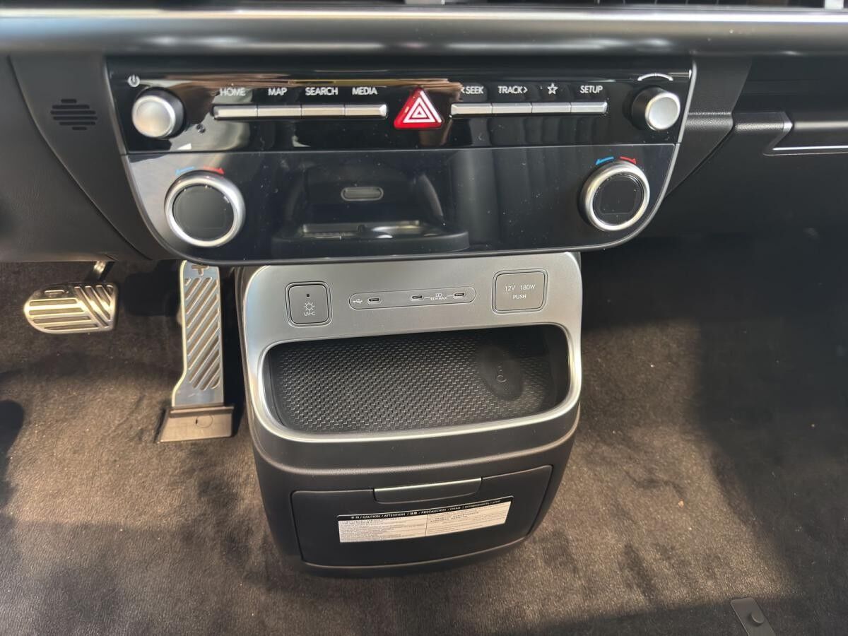 Hyundai IONIQ 9 226 kW 4WD Uniq 6-Sitzer  **SOFORT VERFÜGBAR** HUD Niveau El. Fondsitzverst. El. Panodach Navi Leder