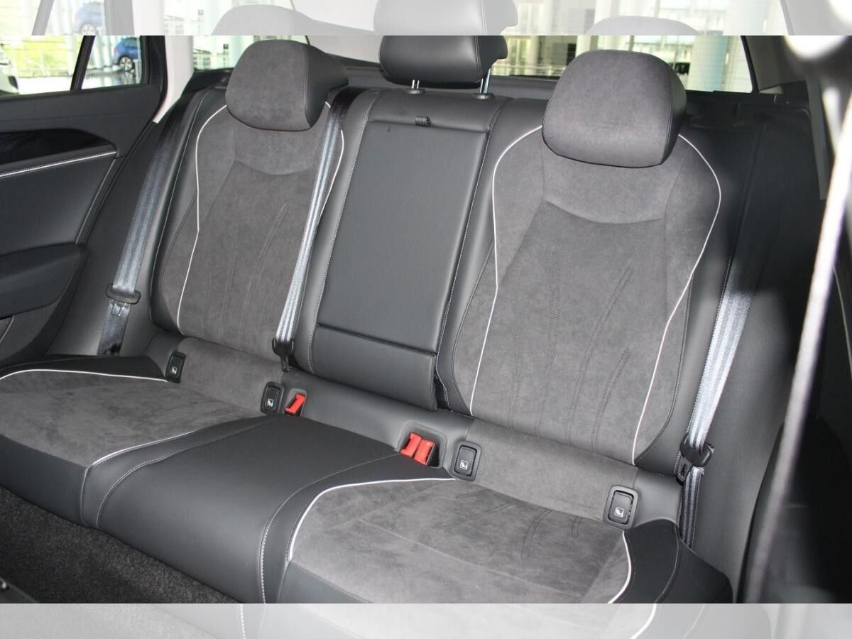 Volkswagen Passat Business 2,0 l TDI RKF, NAVI, uvm...