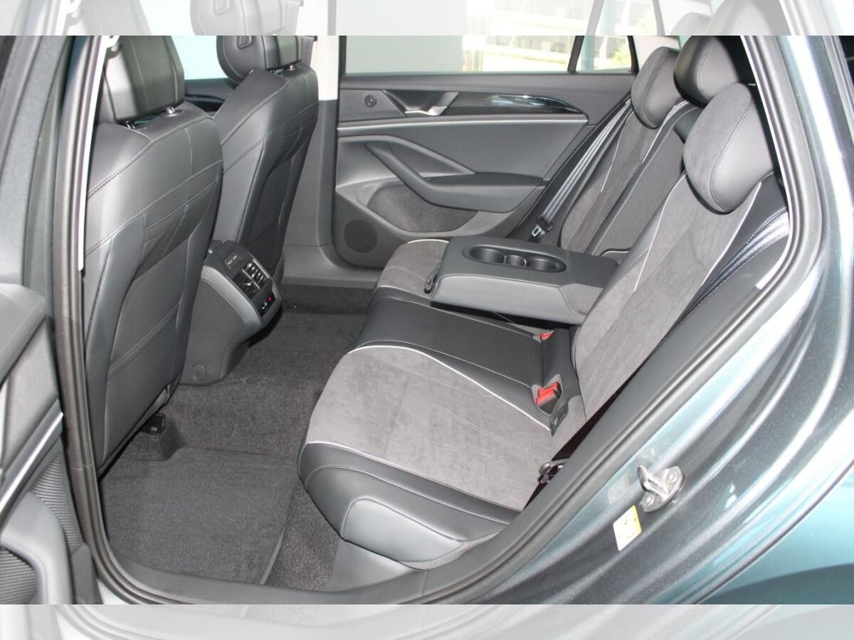 Volkswagen Passat Business 2,0 l TDI RKF, NAVI, uvm...
