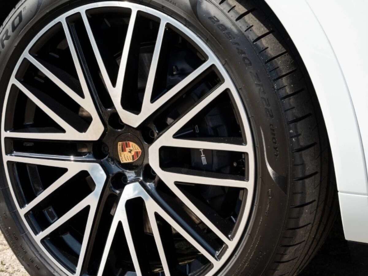 Porsche Cayenne E-Hybrid - 0711 Leasing – Exklusiv. Direkt. Stuttgart.