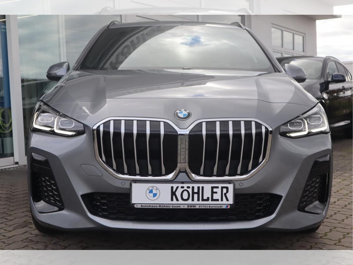 BMW 220 i Active Tourer/M-Sport/AHK/RFK/DrivingAss.Plus/Lenkradhzg./Adapt.LED