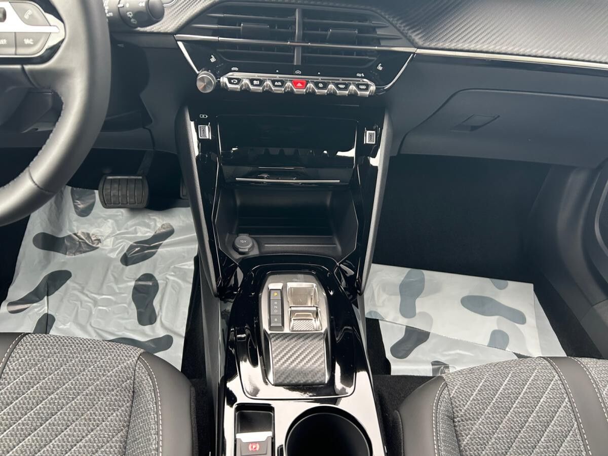 Peugeot 2008 E-2008 Allure 156 +11KW OBC+Navi+Keyless+EPH+SHZ