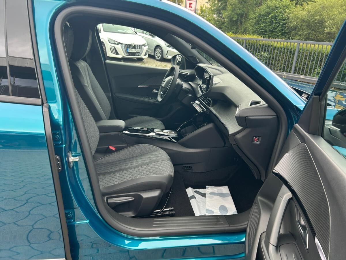 Peugeot 2008 E-2008 Allure 156 +11KW OBC+Navi+Keyless+EPH+SHZ