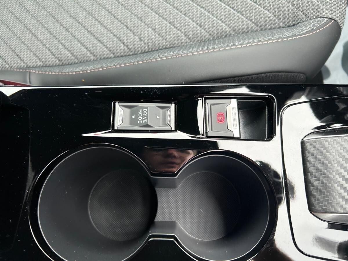 Peugeot 2008 E-2008 Allure 156 +11KW OBC+Navi+Keyless+EPH+SHZ