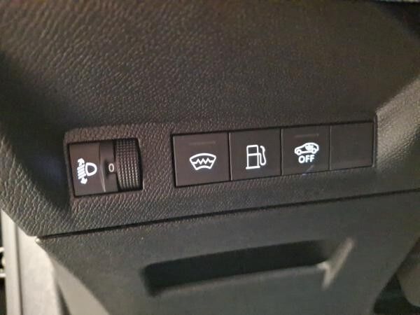 Peugeot 3008 Allure PHEV 195 +Pano-Nav+7,4KW OBC+Winter+