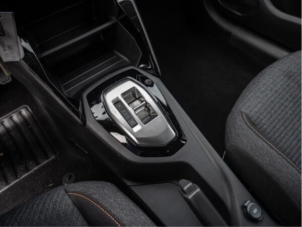 Peugeot 208 Style 110 Hybrid e-DSC6 *ICE*
