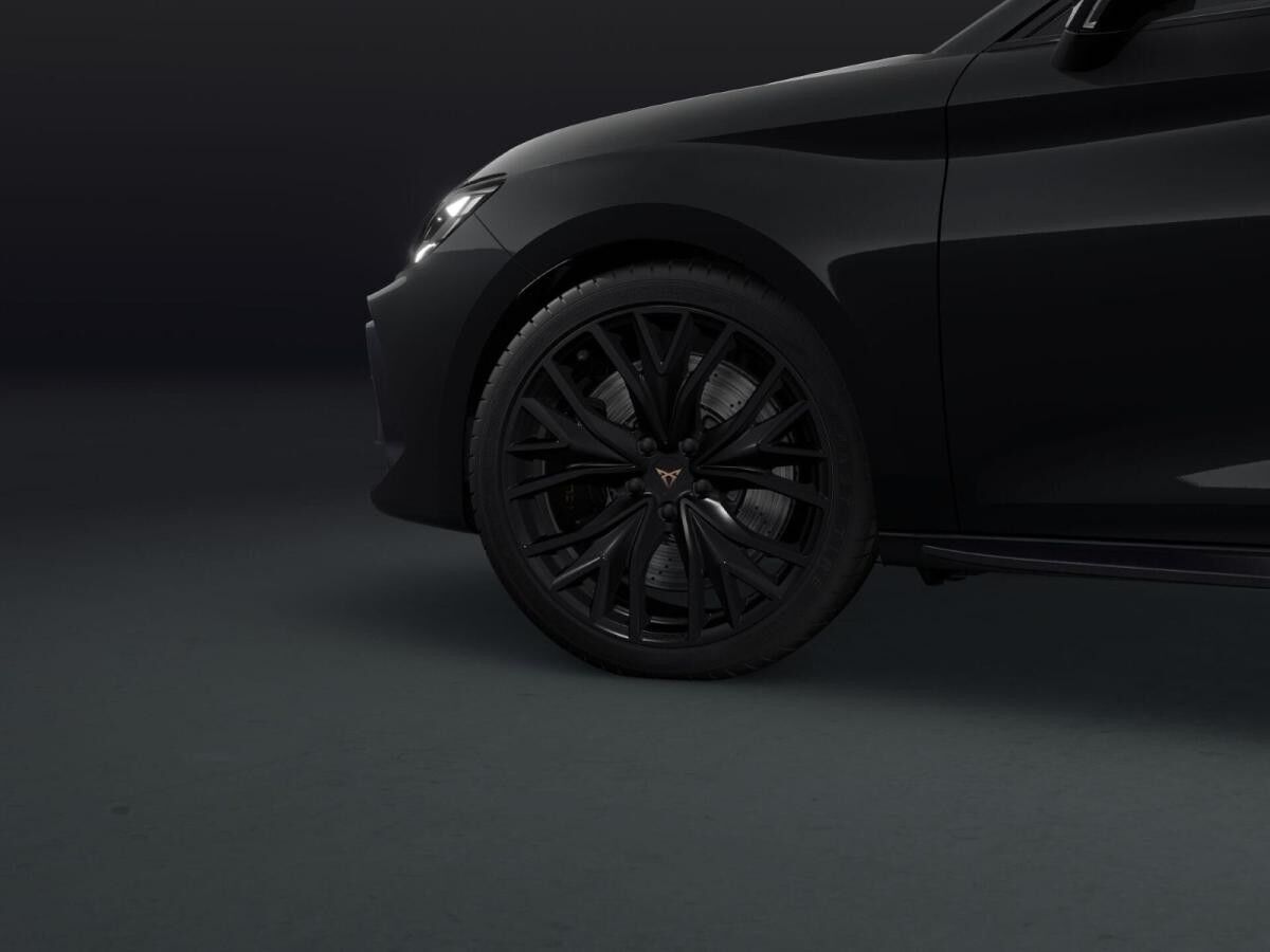 Cupra Leon 2.0 TSI DSG VZ Black Edition Sennheiser Cupra Leon 2.0 TSI DSG VZ Black Edition Sennheiser