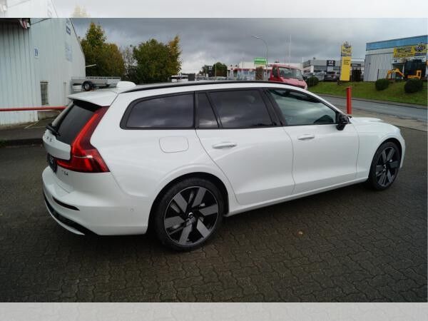 Volvo V60 T6 AWD Plug-in Hybrid Plus Dark Aut./AHK/360°Kamera/19" **PRIVAT**GEWERBE**