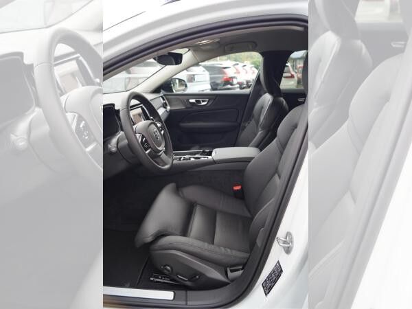 Volvo V60 T6 AWD Plug-in Hybrid Plus Dark Aut./AHK/360°Kamera/19" **PRIVAT**GEWERBE**