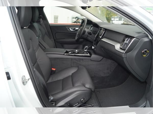 Volvo V60 T6 AWD Plug-in Hybrid Plus Dark Aut./AHK/360°Kamera/19" **PRIVAT**GEWERBE**