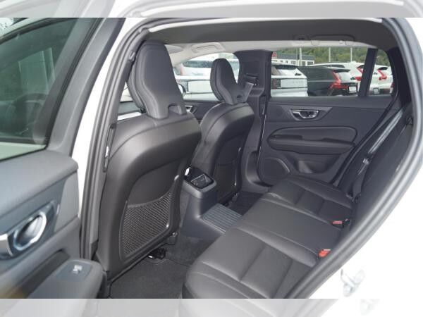 Volvo V60 T6 AWD Plug-in Hybrid Plus Dark Aut./AHK/360°Kamera/19" **PRIVAT**GEWERBE**