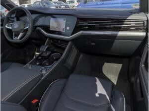 Volkswagen Touareg 3,0 TSI R-Line [DYNAUDIO Consequence] [Massagesitze] [AHK]