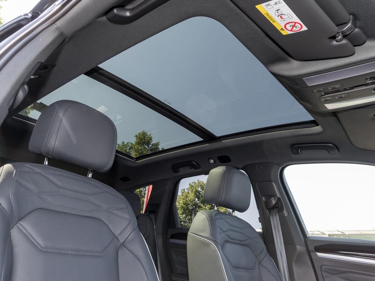 Volkswagen Touareg 3,0 TSI R-Line [DYNAUDIO Consequence] [Massagesitze] [AHK]