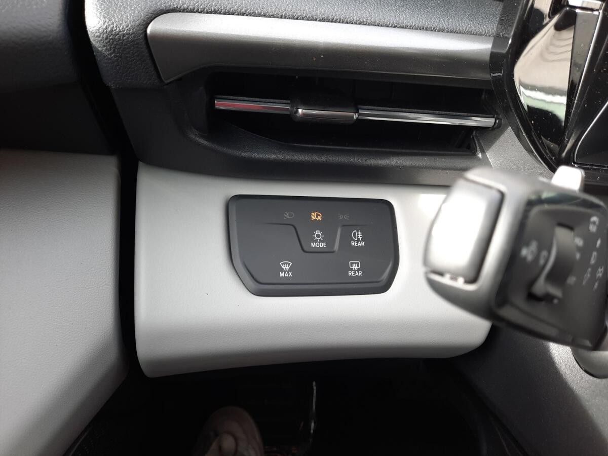 Ford Explorer RWD H ACC 19 Zoll Räder Klima