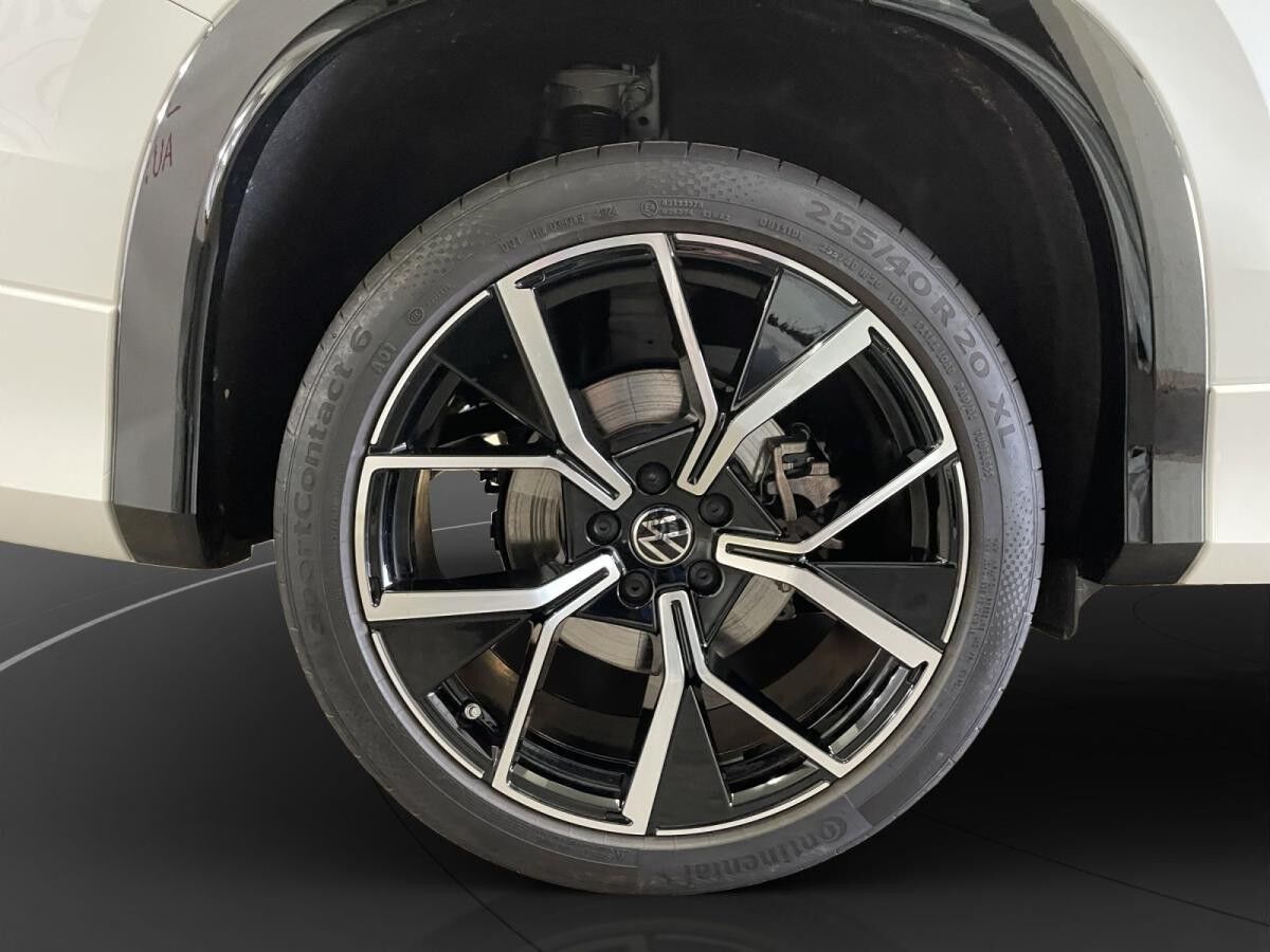 Volkswagen Tayron 2.0 TSI 4M R-Line AHK Pano Matrix LM 20" 360°