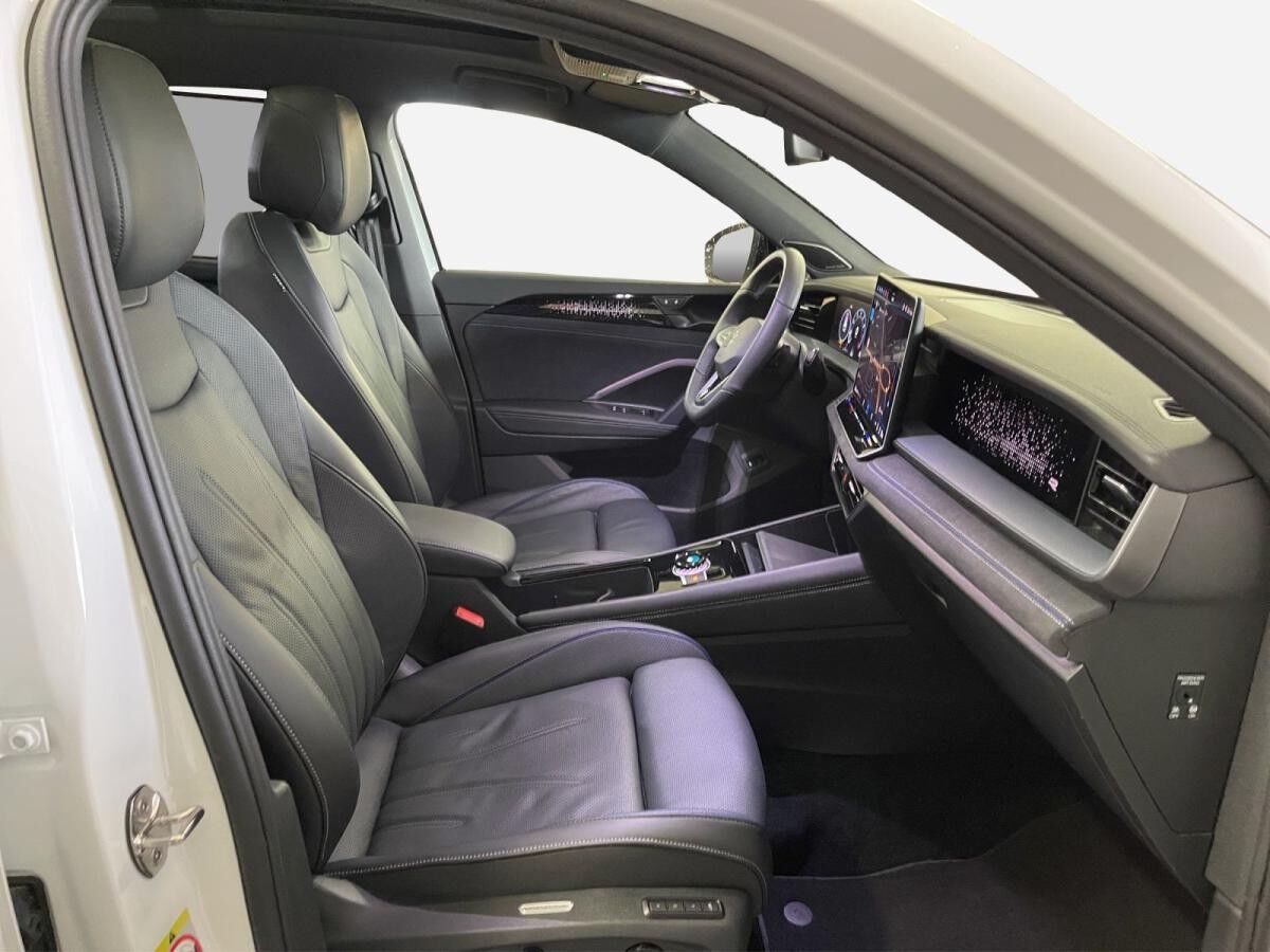 Volkswagen Tayron 2.0 TSI 4M R-Line AHK Pano Matrix LM 20" 360°