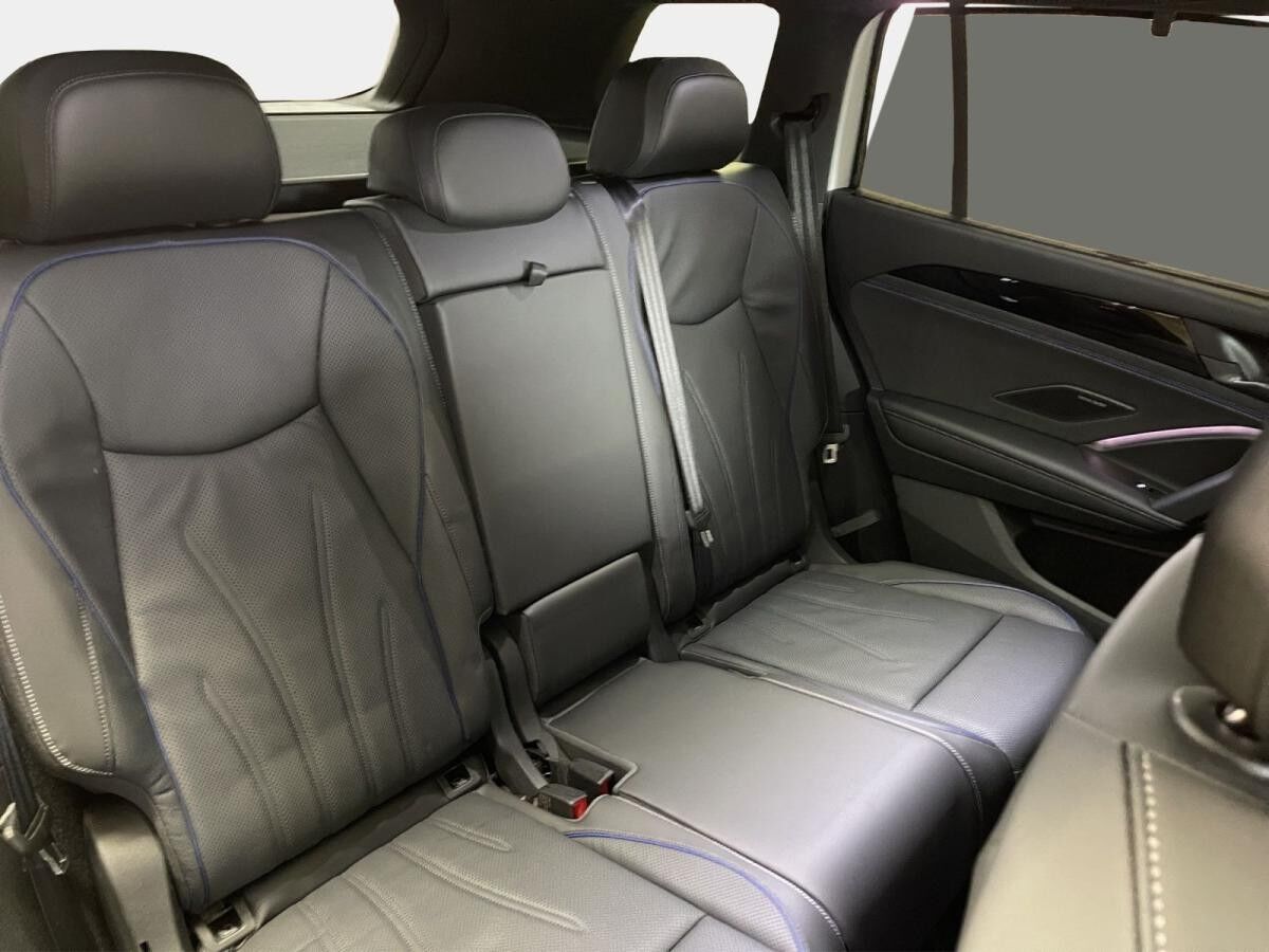 Volkswagen Tayron 2.0 TSI 4M R-Line AHK Pano Matrix LM 20" 360°