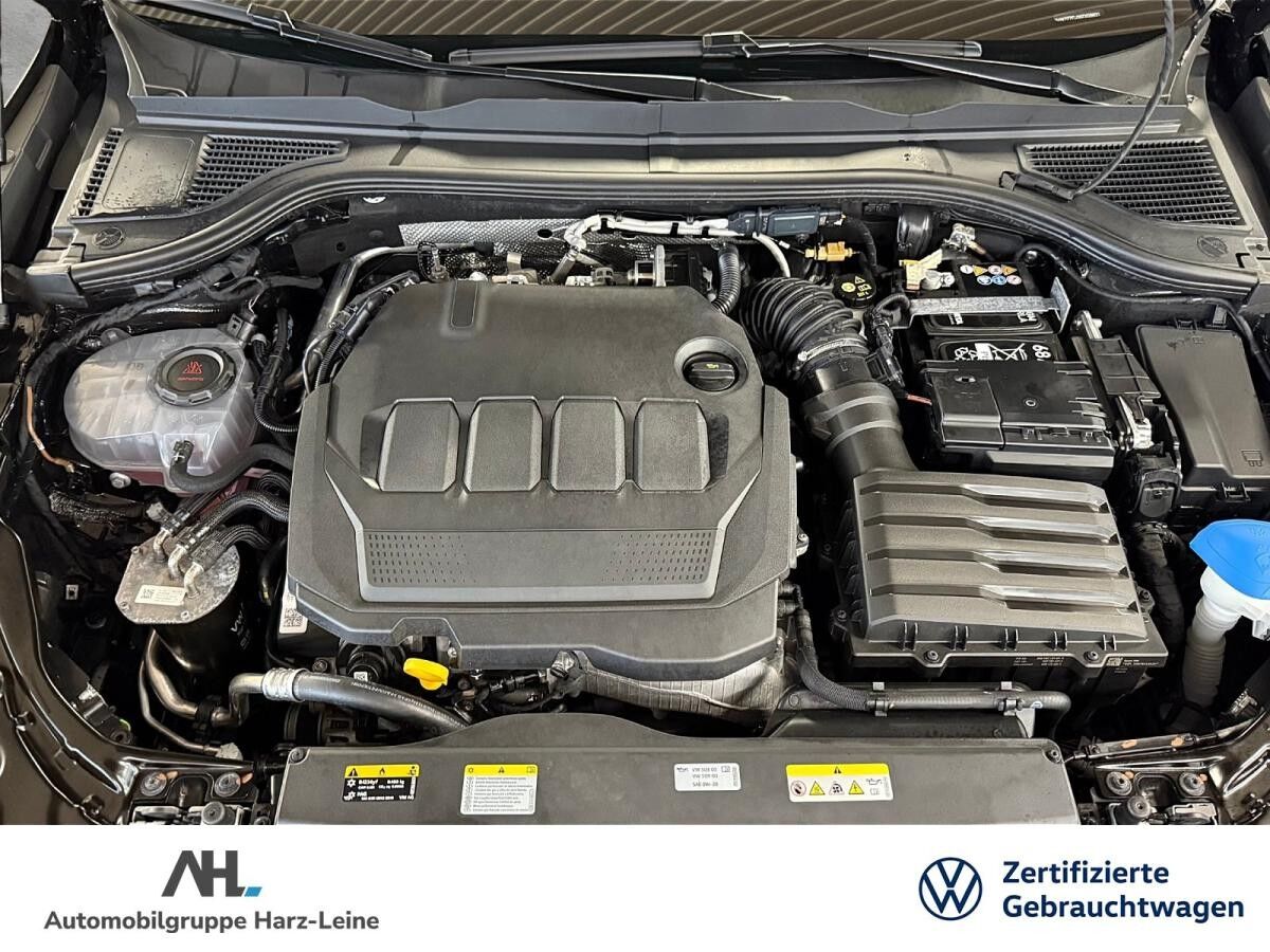 Volkswagen Passat Variant 2.0 TDI Elegance DSG Matrix AHK Navi ACC Massage AreaView