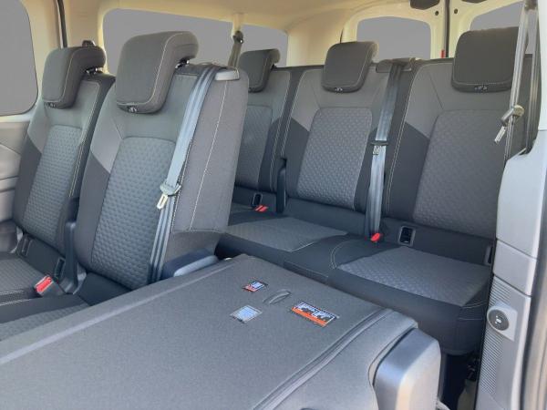 Volkswagen Caravelle T7 Life 2.0 TDI langer Radstand